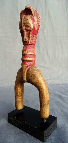 statue lance pierres fronde baoulé