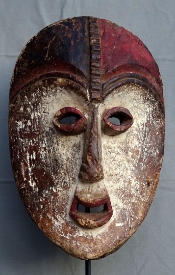 masque kwélé vouvi vuvi Gabon